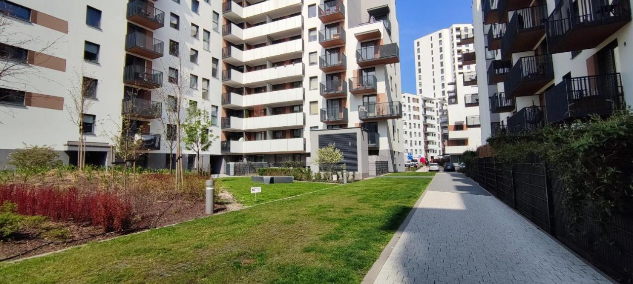 Labo Apartment Fort Wola Варшава Екстериор снимка