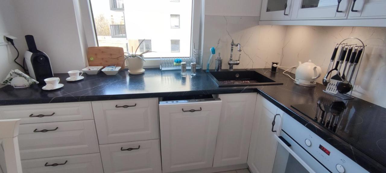 Labo Apartment Fort Wola Варшава Екстериор снимка