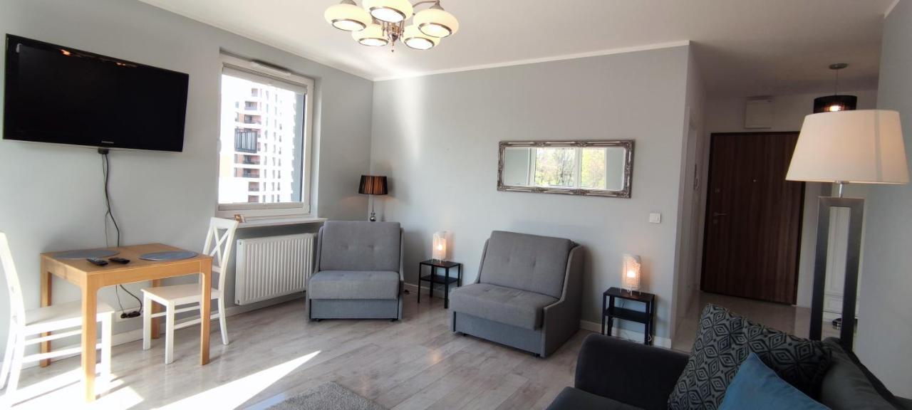 Labo Apartment Fort Wola Варшава Екстериор снимка